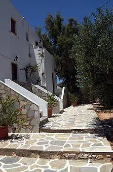فندق Michalis Near The Beaches With Sea View 3*