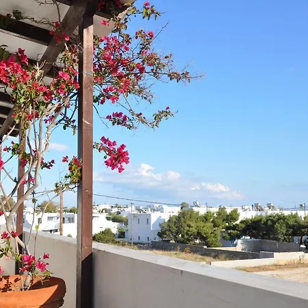 فندق Michalis Near The Beaches With Sea View